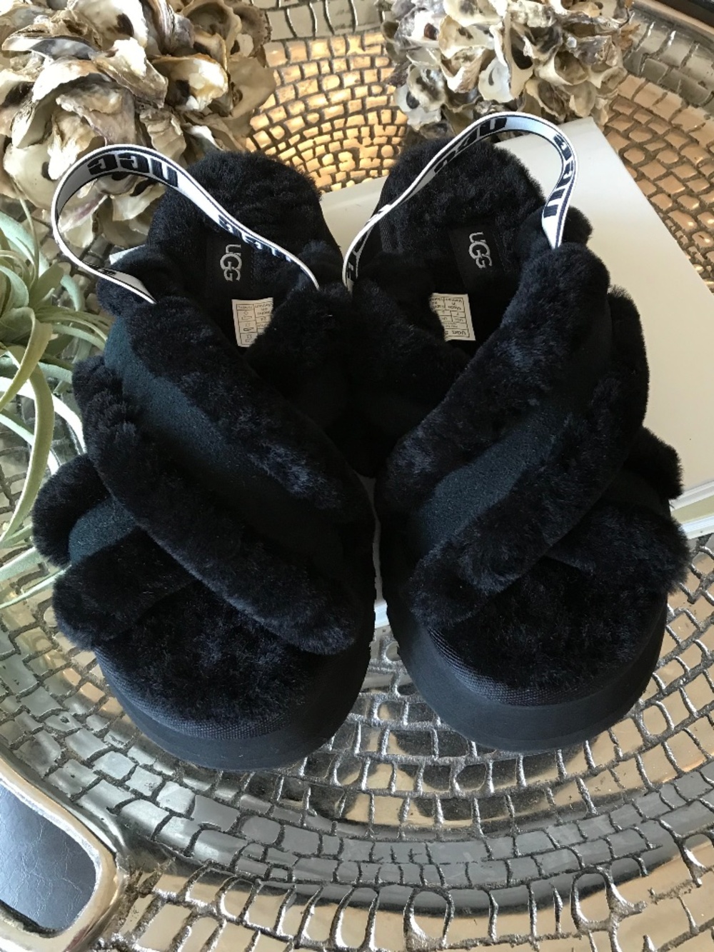 UGG BLACK COZY LOUNGE DISCO CROSS SLIDE PLATFORM SLIPPERS - Picture 4 of 16